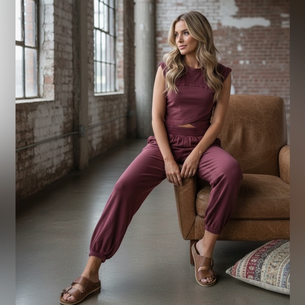 NWT Eesome Mineral Washed Hot Shots Jogger Sweatpants Joggers Wine - Picture 2 of 6